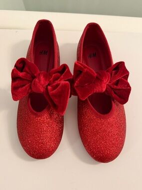 H&M Girls Red Glitter Bow Dress Flats